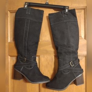 New Directions black knee hi boots